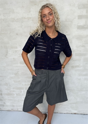 Smilla bluse Navy Boii Studios 
